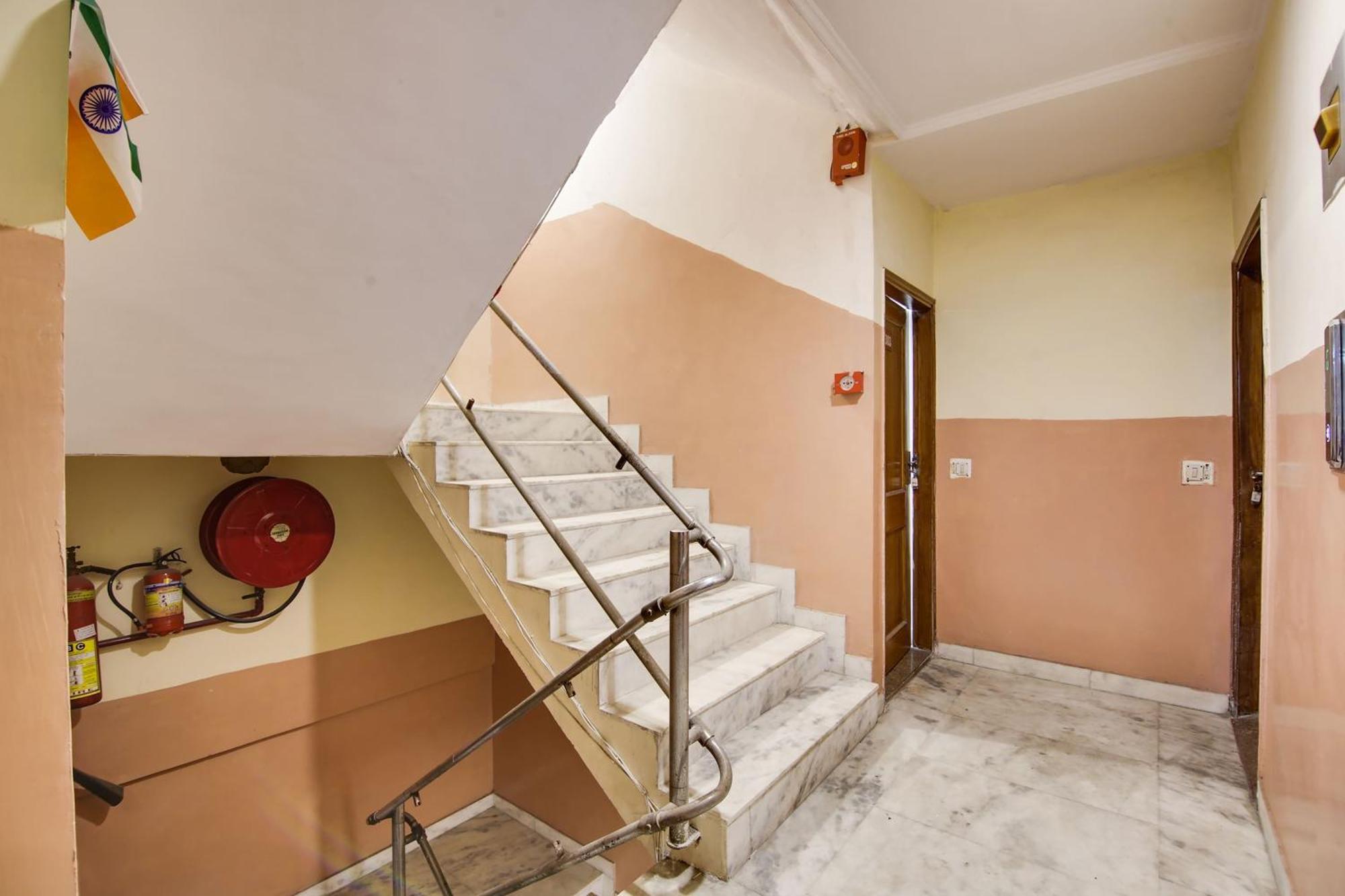 Hotel O Sunshine Palace Delhi  Luaran gambar